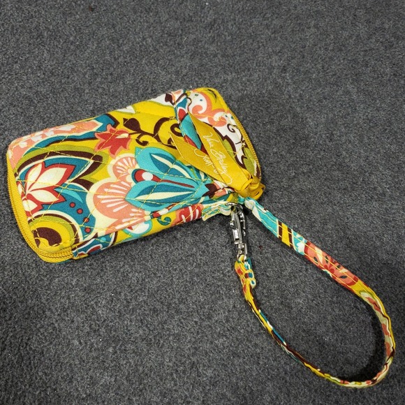Vera Bradley Wristlet Quilted Zip Around Wallet ID Window Provencal Yellow - Picture 2 of 8